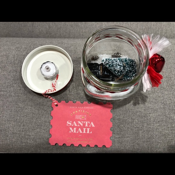 Car in a Jar Waterless Snow Globe - Picture 7 of 7